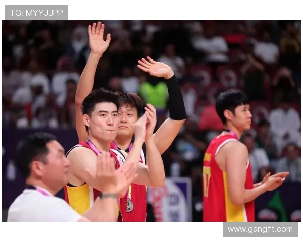 中国男篮击败菲律宾晋级亚洲杯决赛 迎战传统强敌争夺冠军 中国男篮击败菲律宾晋级亚洲杯决赛 迎战传统强敌争夺冠军