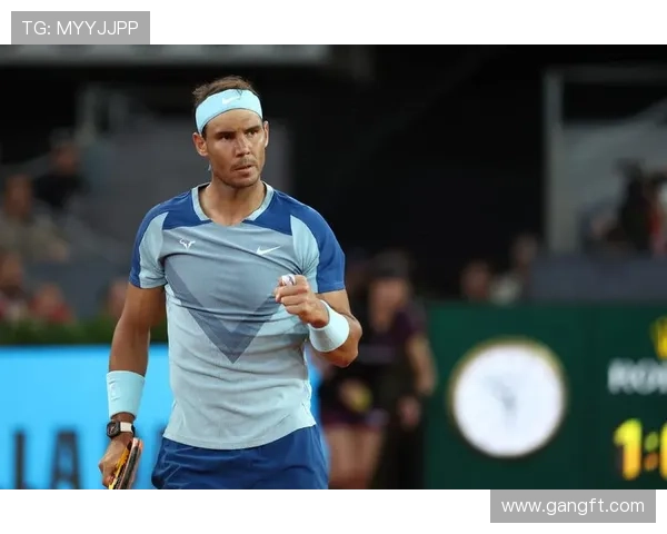 网球历史性时刻：纳达尔重返赛场力克对手，创下全新纪录