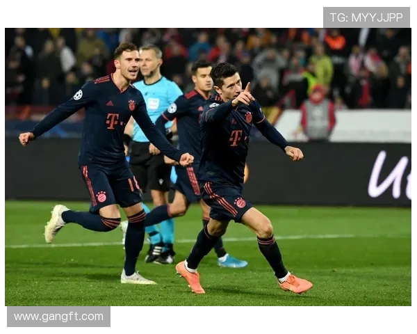 欧洲豪门大战再起顶级联赛争冠形势骤然生变焦点之战吸引全球目光 欧洲豪门大战再起顶级联赛争冠形势骤然生变焦点之战吸引全球目光